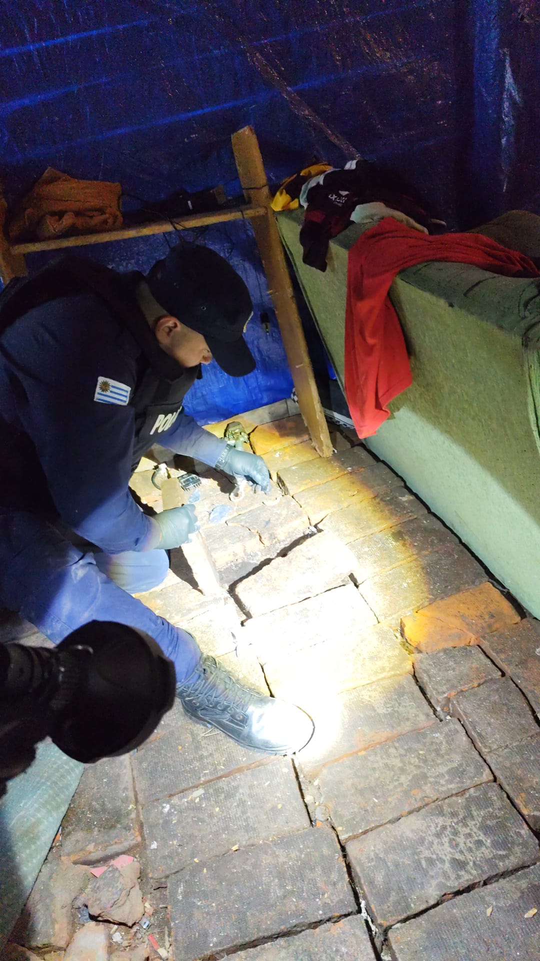 1059124b-b4de-4937-b04c-52a4ad542ba1