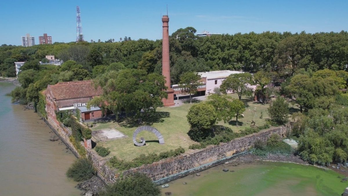 Colonia del Sacramento se prepara para la apertura de la 5ta edición del Festival Internacional Calderón