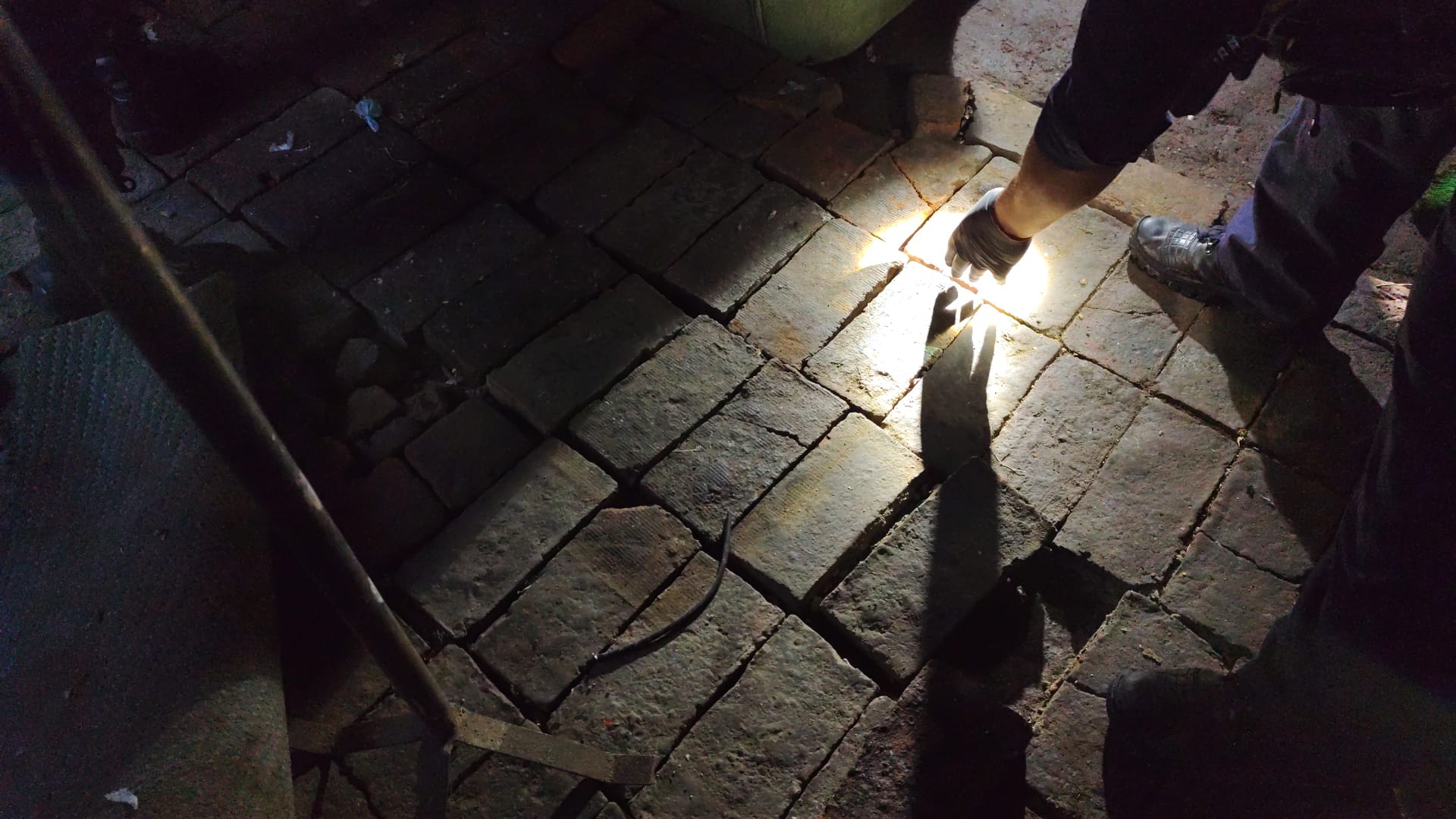 e9e106fc-7459-4f9a-bc99-6932cd64b801