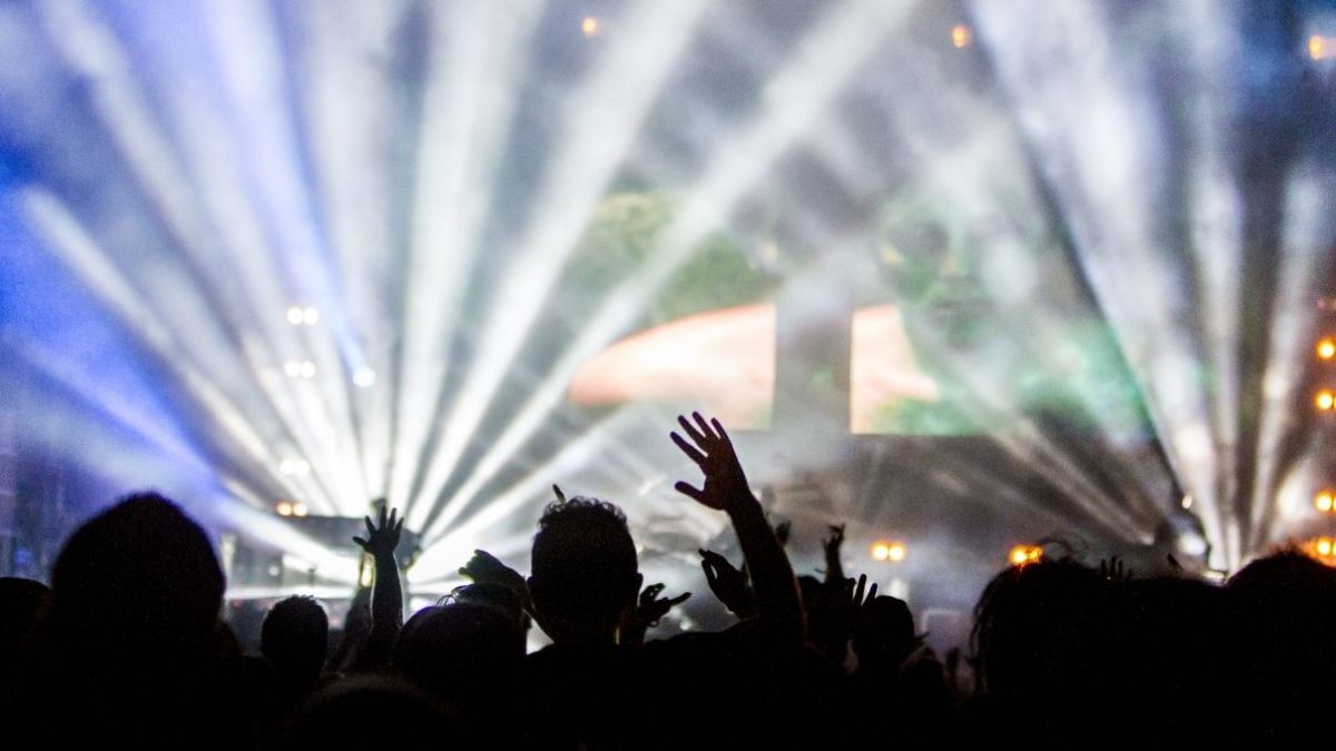 Colonia convoca a artistas para programación infantil 2026