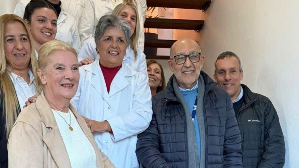 Escuela del Hogar homenajea a exdirectora Gladys Hinoff