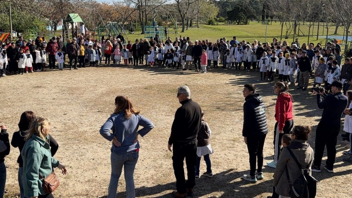 Jornada intergeneracional por Día del Abuelo en Juan Lacaze