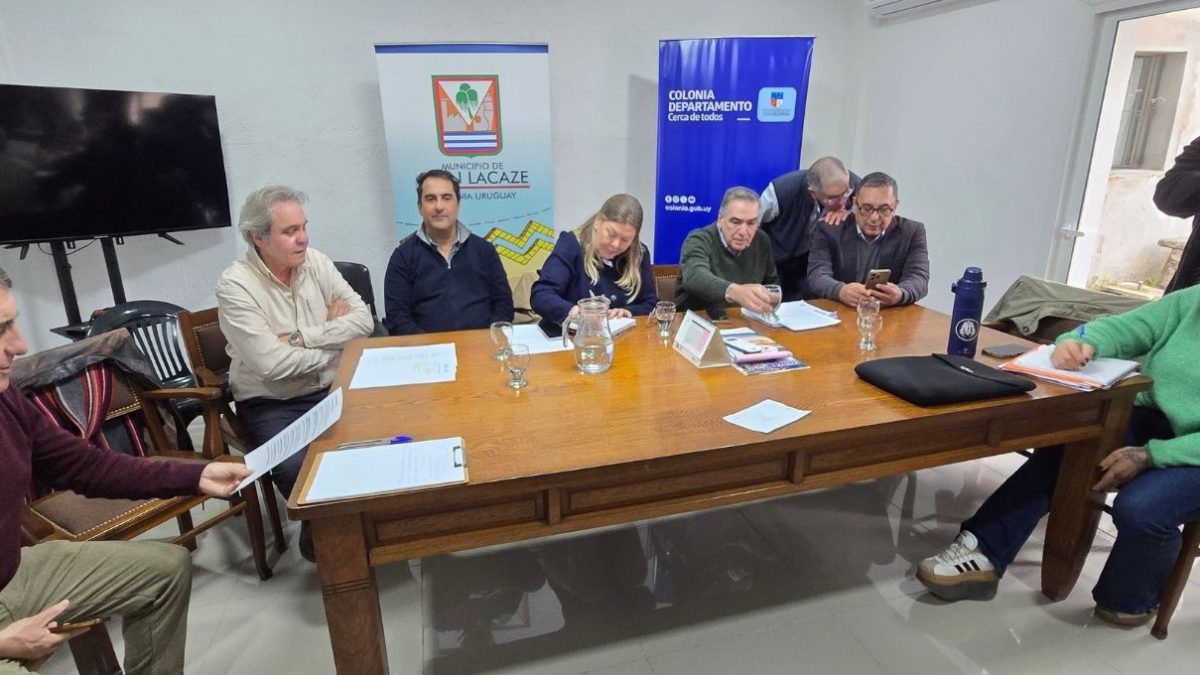Intendente en visita oficial a Juan Lacaze
