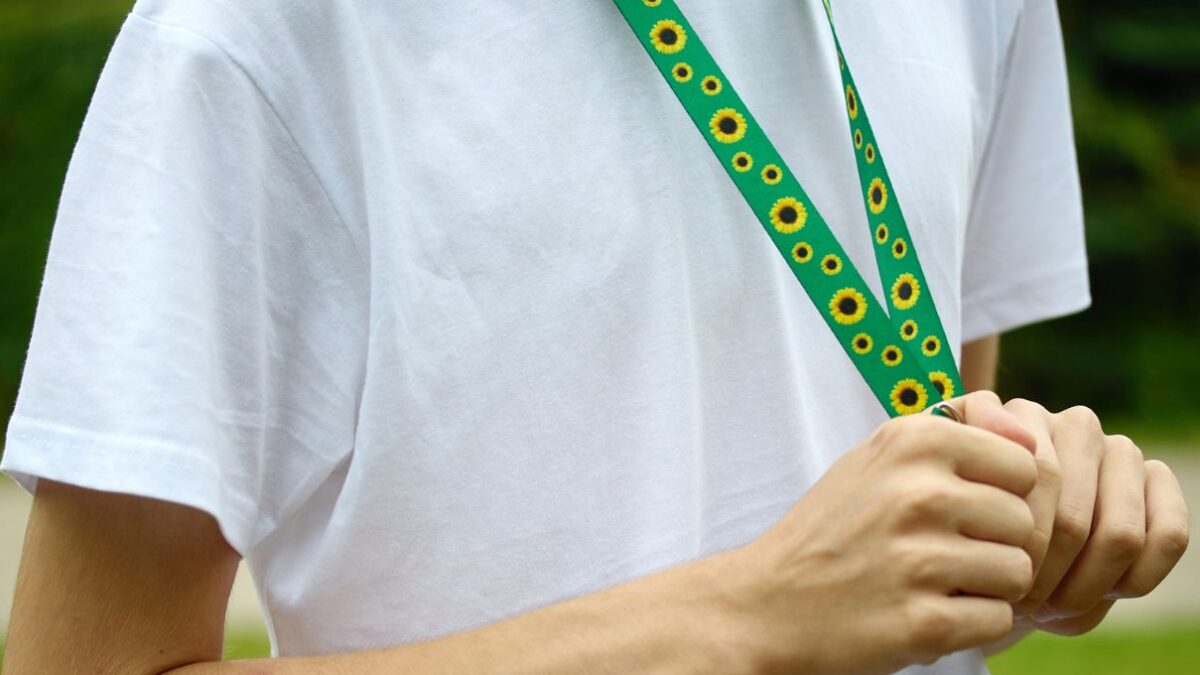 Colonia impulsa el Collar de Girasoles para la inclusión