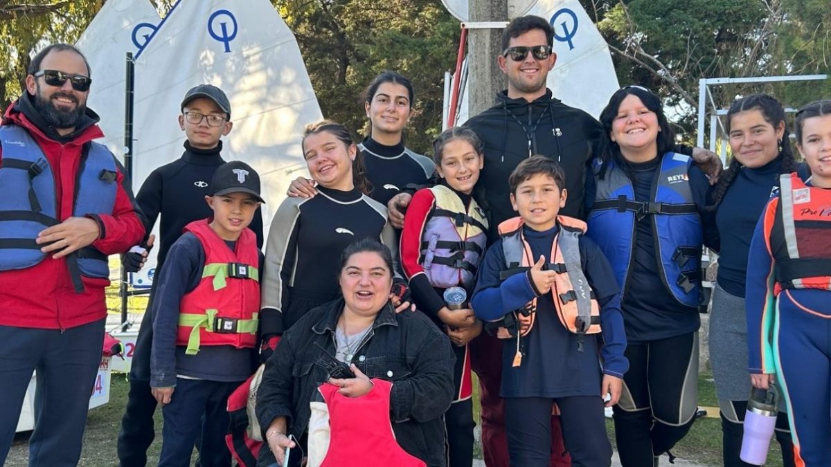 Escuela de vela de Juan Lacaze viaja a festival náutico