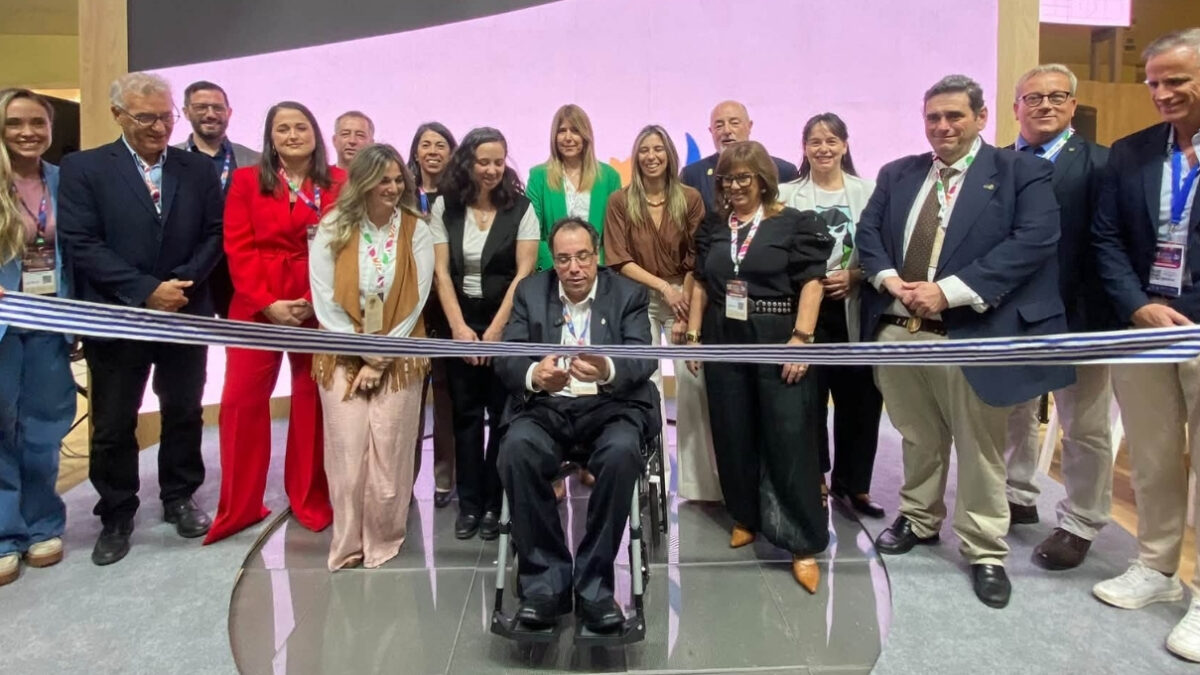 Colonia despliega toda su fuerza turística en la FIT 2026: conectividad, sabores y fuerte presencia institucional